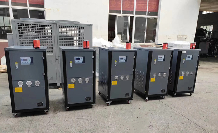 5臺(tái)300度高溫油溫機(jī)廠家_發(fā)貨河南新鄉(xiāng)